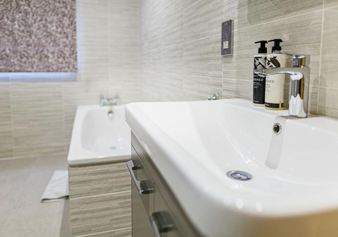 Charming 3Bd Cotswolds Family Retreat Villa Bourton-on-the-Water Ngoại thất bức ảnh